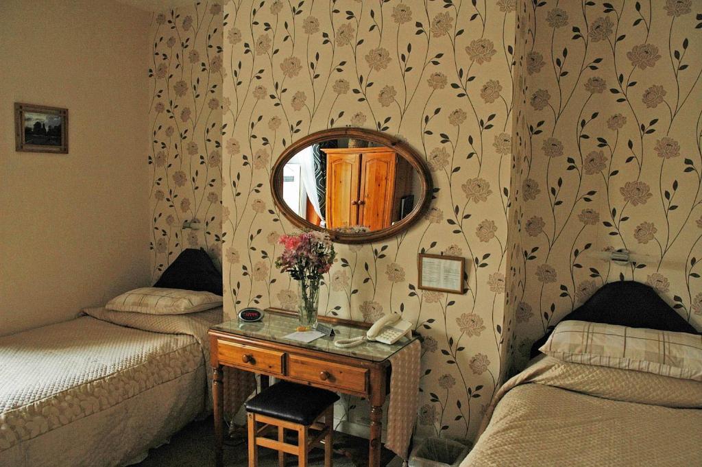 Pitreavie Guest House Dunfermline Pokój zdjęcie