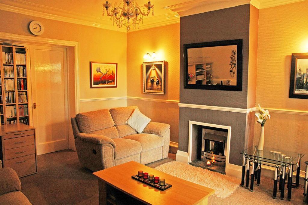 Pitreavie Guest House Dunfermline Zewnętrze zdjęcie
